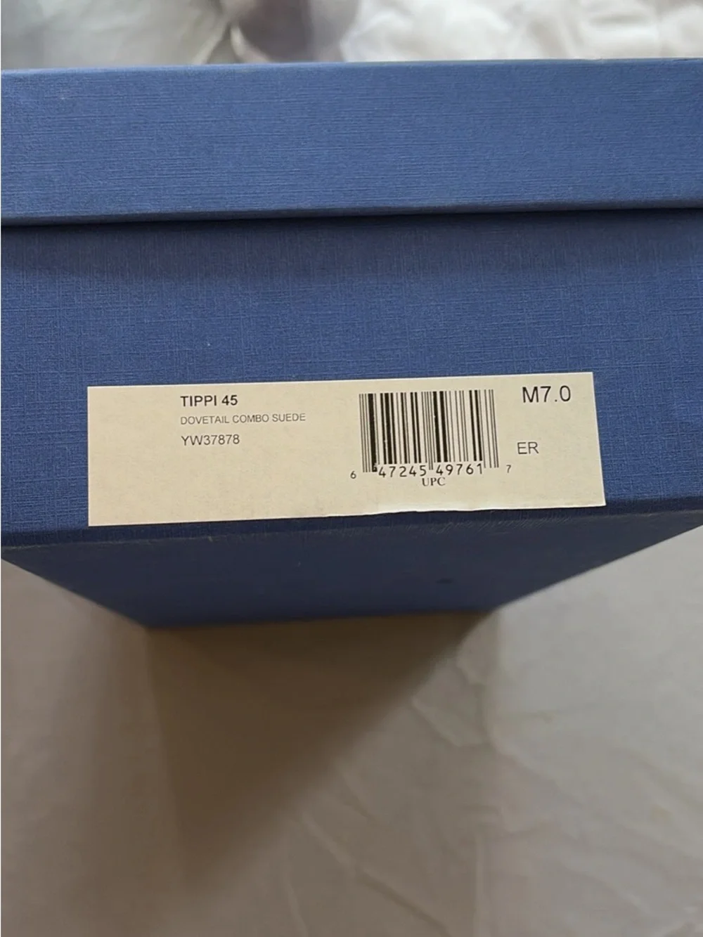 Stuart Weitzman Women’s baby blue Pointed-Toe Kitten Heel Pump